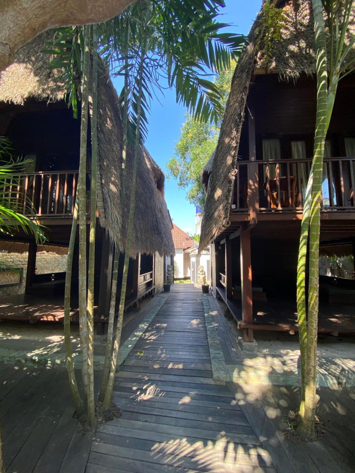The Nichos Bungalows And Villas Nusa Lembongan Exteriör bild