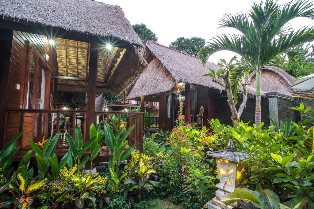 The Nichos Bungalows And Villas Nusa Lembongan Exteriör bild