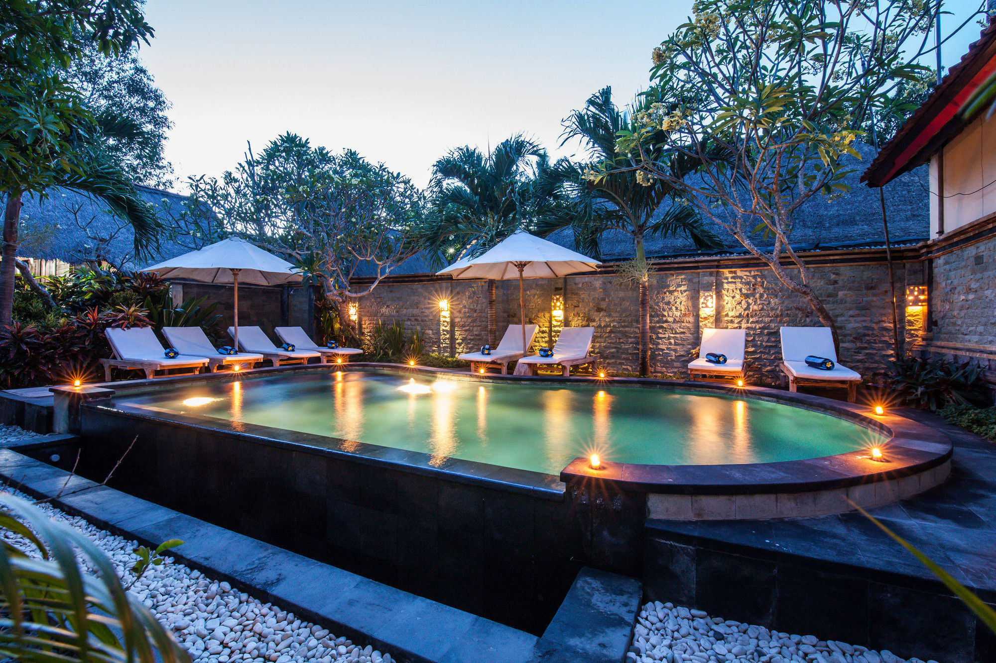 The Nichos Bungalows And Villas Nusa Lembongan Exteriör bild